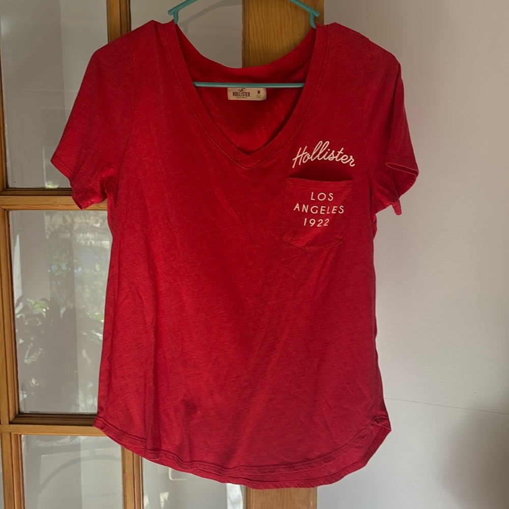 Like new Hollister tshirt size medium pink